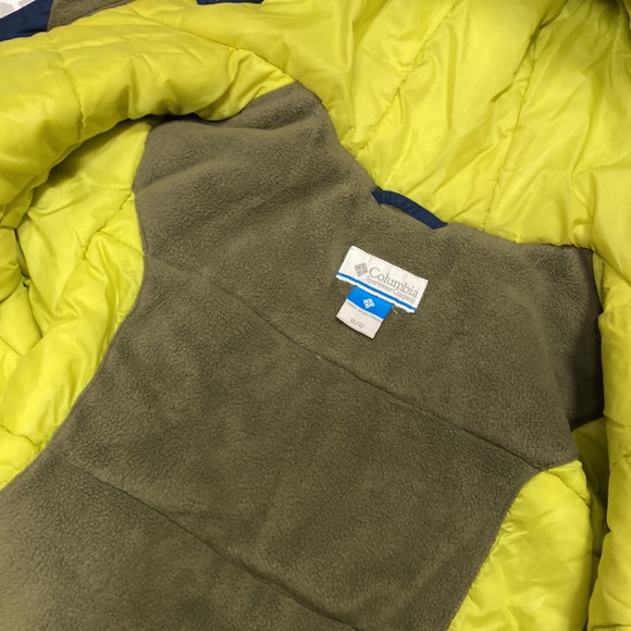 Columbia Boys Winter Coat. 10/12 - Picture 4 of 13